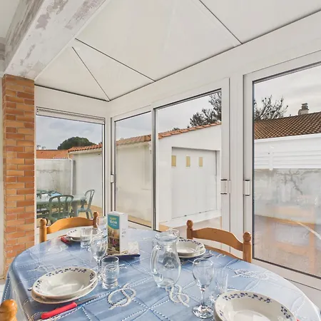 Vakantiehuis Maison Pour 5 Avec Jardin, A 500 M